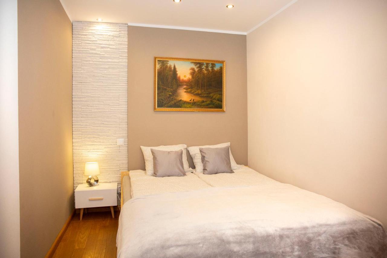 Apartament Bieszczadzkie Anioly Ustrzyki Dolne Exterior photo